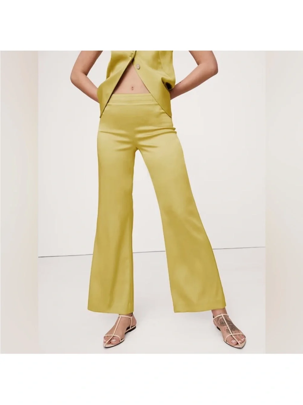 NEW! Banana Republic Mid-Rise Kick-Flare Satin Ankle Pant  #772704 📰